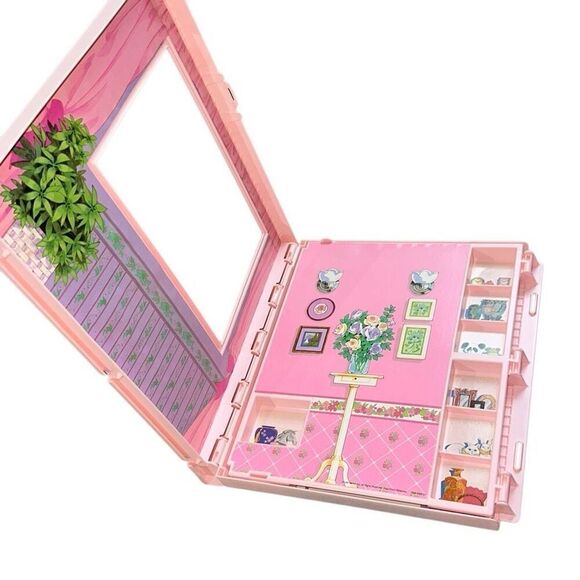 Barbie Fold 'n Fun Doll House w/ Furniture & Accessories, 1992 Mattel - Picture 6 of 12